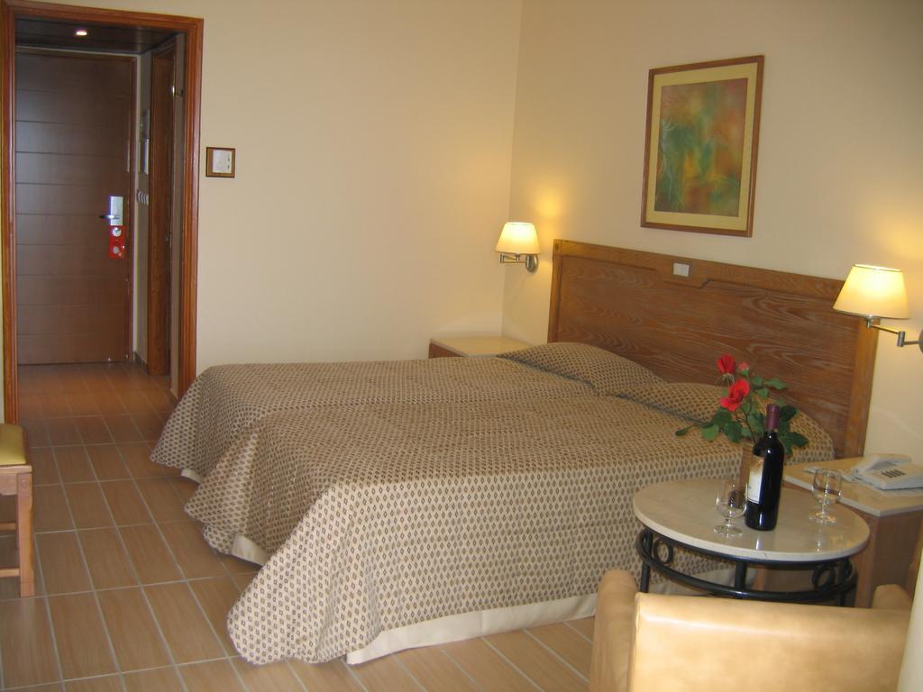 Hotel Nissaki Beach Nisaki  Bilik gambar